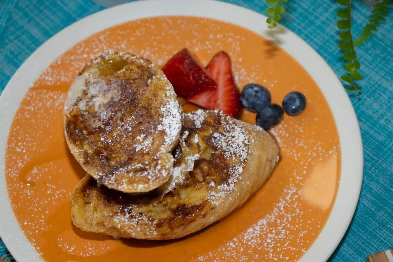 The Serene House Bed & Breakfast Luquillo